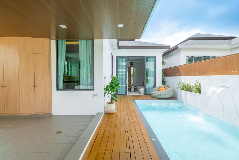 Narinsaya Villas Naiyang Beach