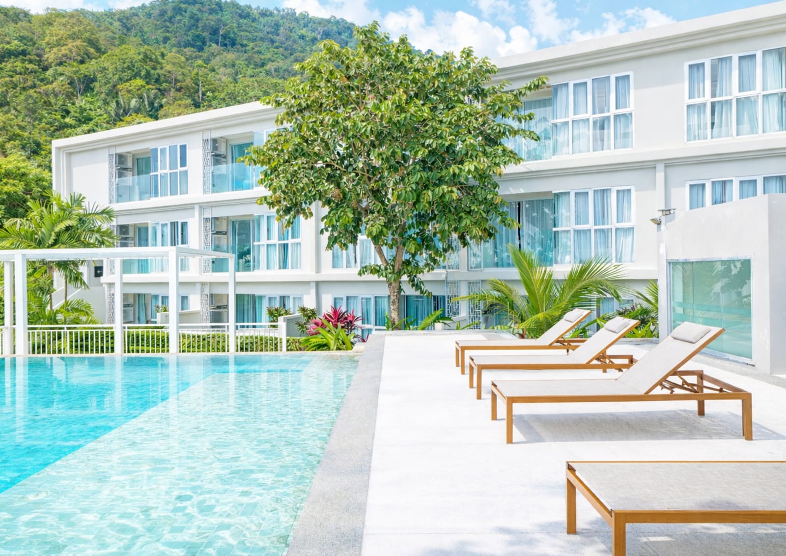 Seavale Residence Patong