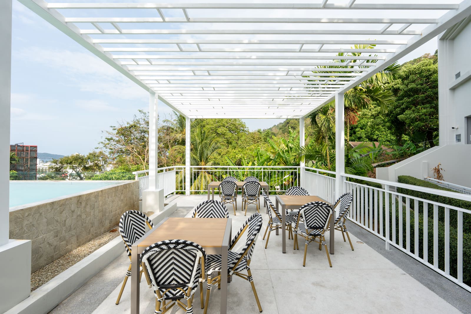 Seavale Residence Patong